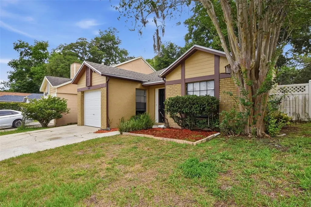 1183 Pin Oak Drive Apopka FL 32703