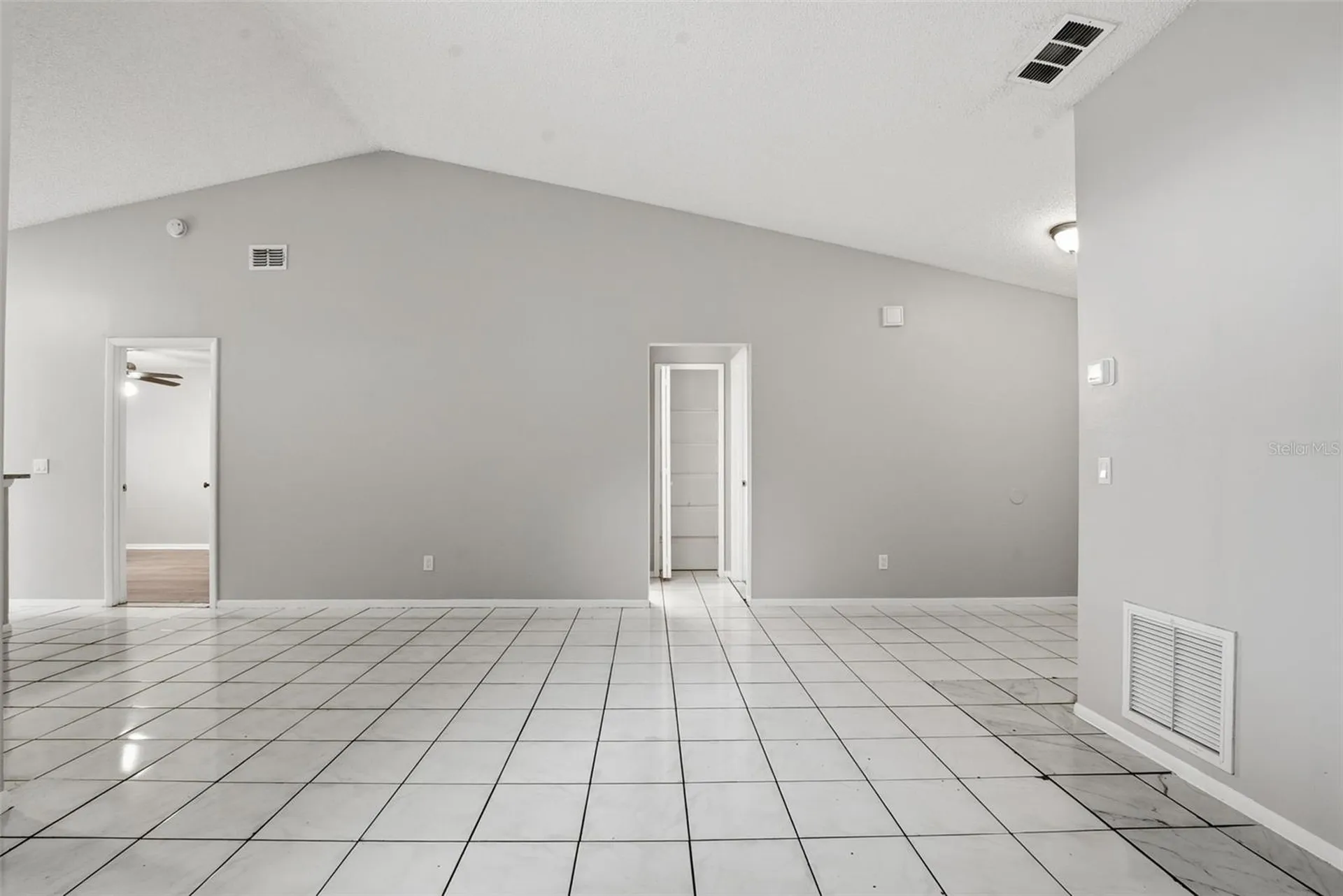 1183 Pin Oak Drive Apopka FL 32703