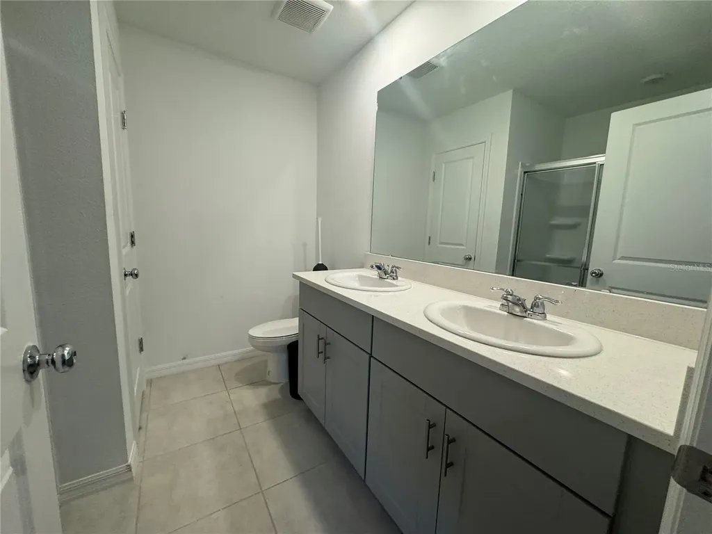 3093 Skyline Loop Kissimmee FL 34758