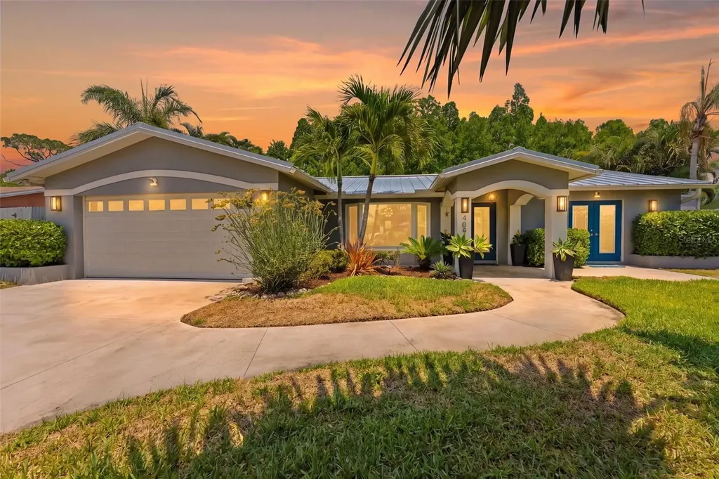 4096 38th Street S St Petersburg FL 33711