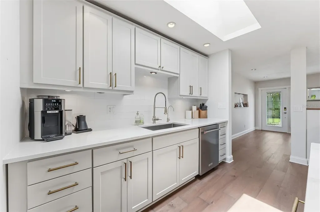 4096 38th Street S St Petersburg FL 33711