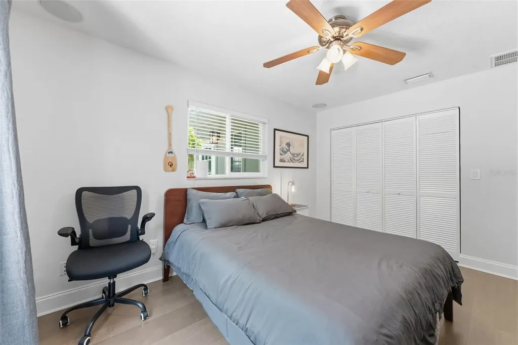 4096 38th Street S St Petersburg FL 33711