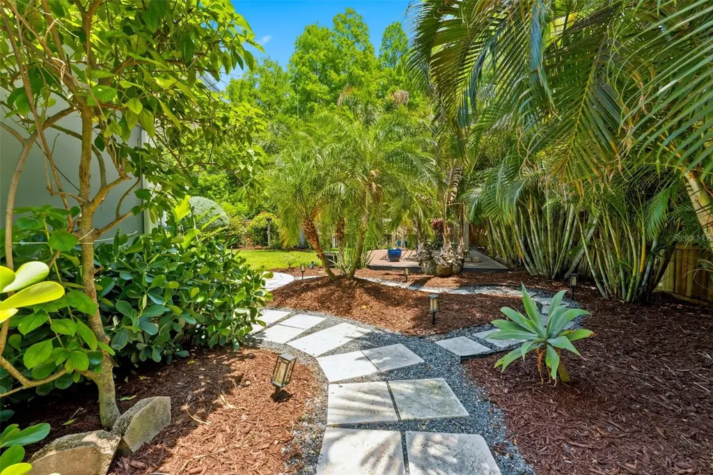 4096 38th Street S St Petersburg FL 33711