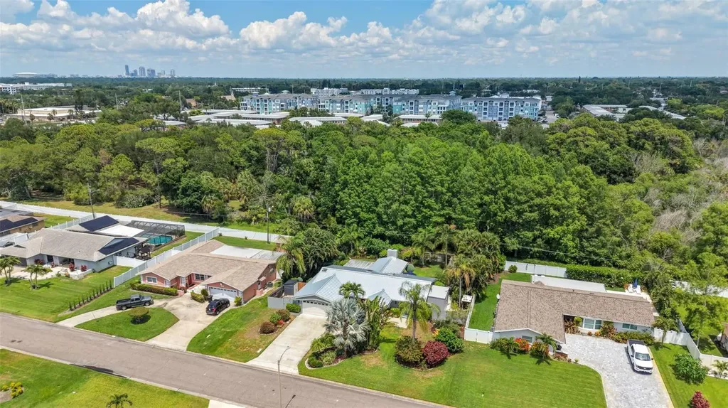 4096 38th Street S St Petersburg FL 33711