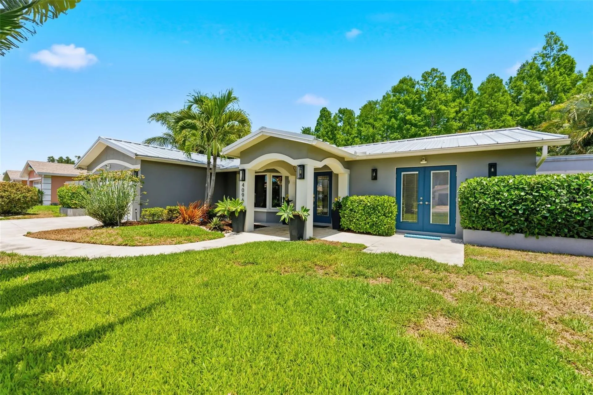 4096 38th Street S St Petersburg FL 33711