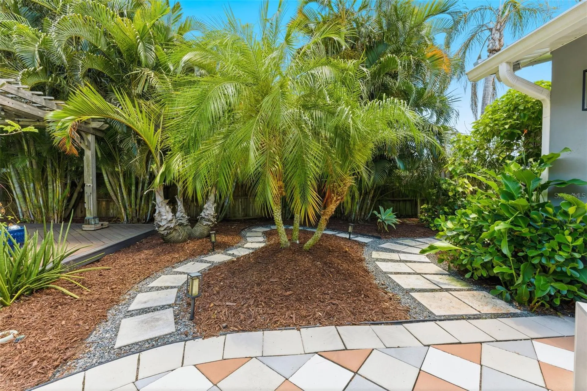 4096 38th Street S St Petersburg FL 33711