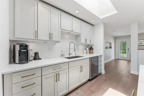 4096 38th Street S St Petersburg FL 33711