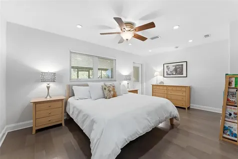 4096 38th Street S St Petersburg FL 33711