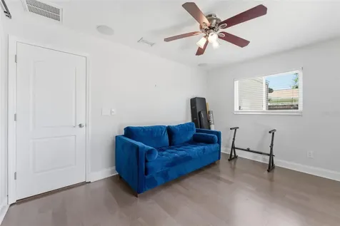 4096 38th Street S St Petersburg FL 33711