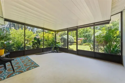 4096 38th Street S St Petersburg FL 33711