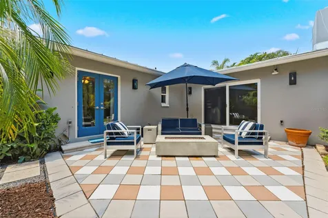 4096 38th Street S St Petersburg FL 33711