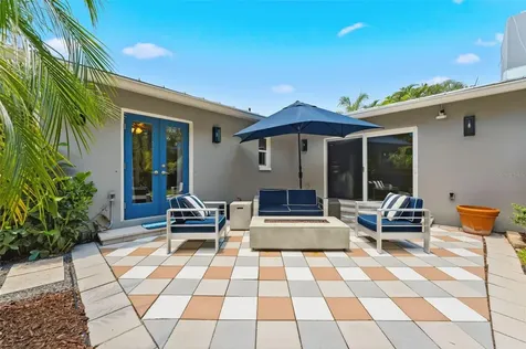 4096 38th Street S St Petersburg FL 33711