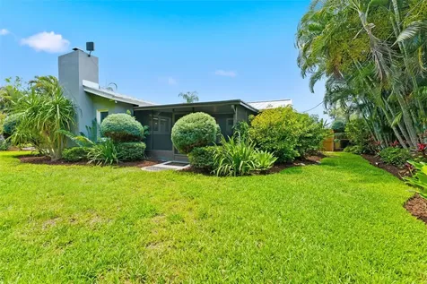 4096 38th Street S St Petersburg FL 33711