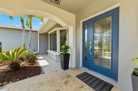 4096 38th Street S St Petersburg FL 33711