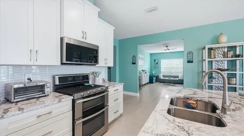6230 Roadstead Court Apollo Beach FL 33572