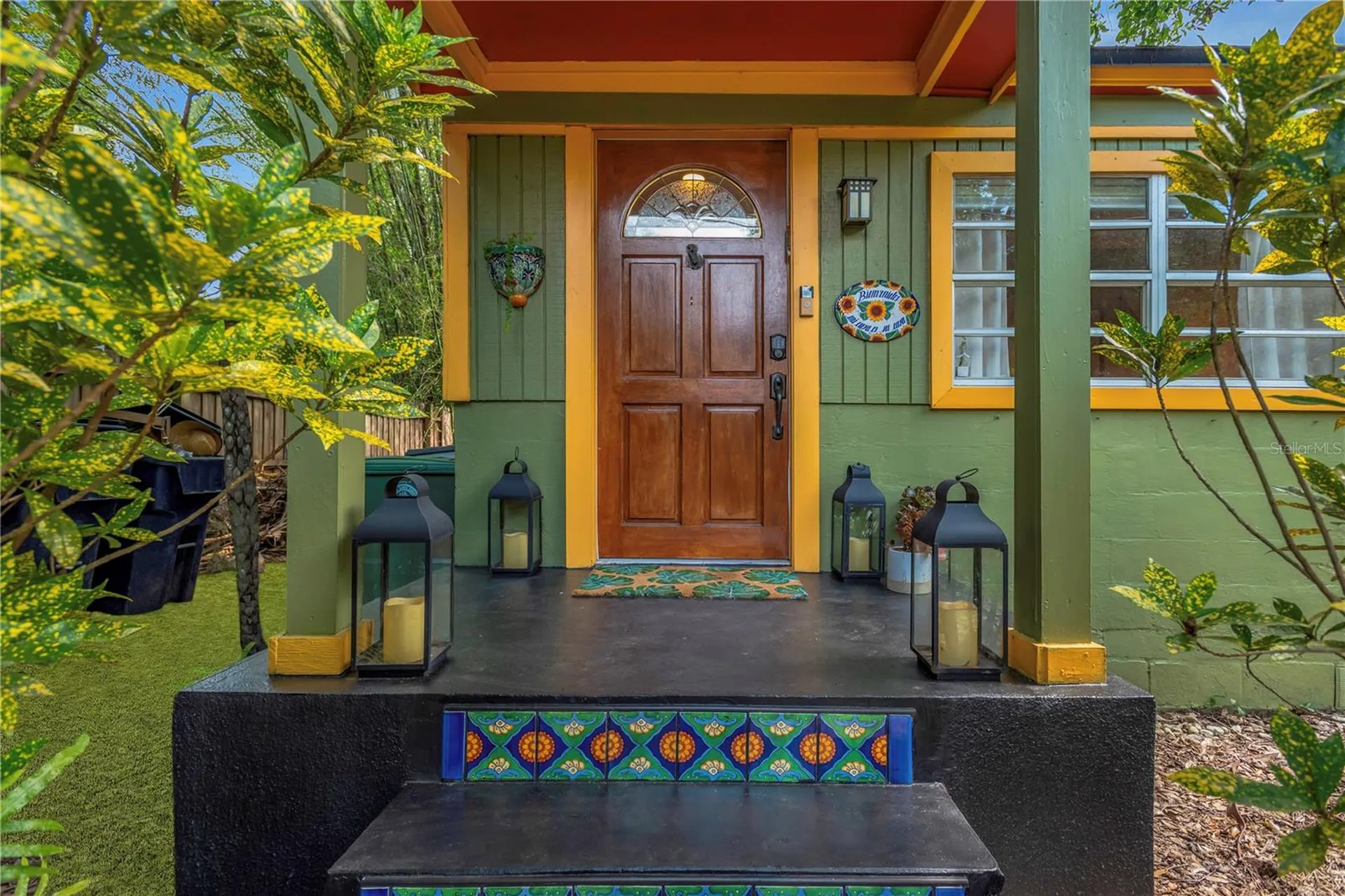 1427 E Powhatan Avenue Tampa FL 33604