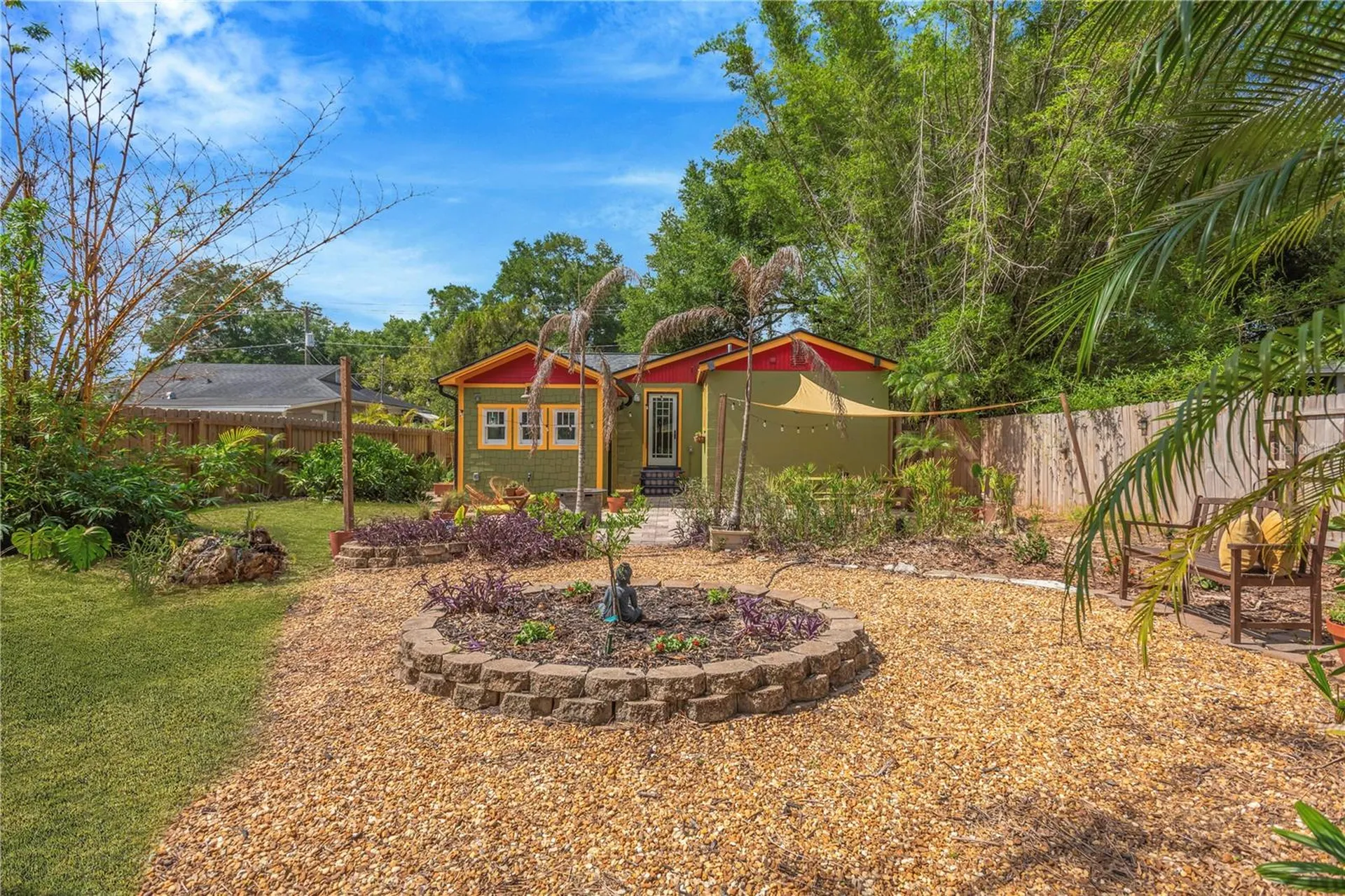 1427 E Powhatan Avenue Tampa FL 33604