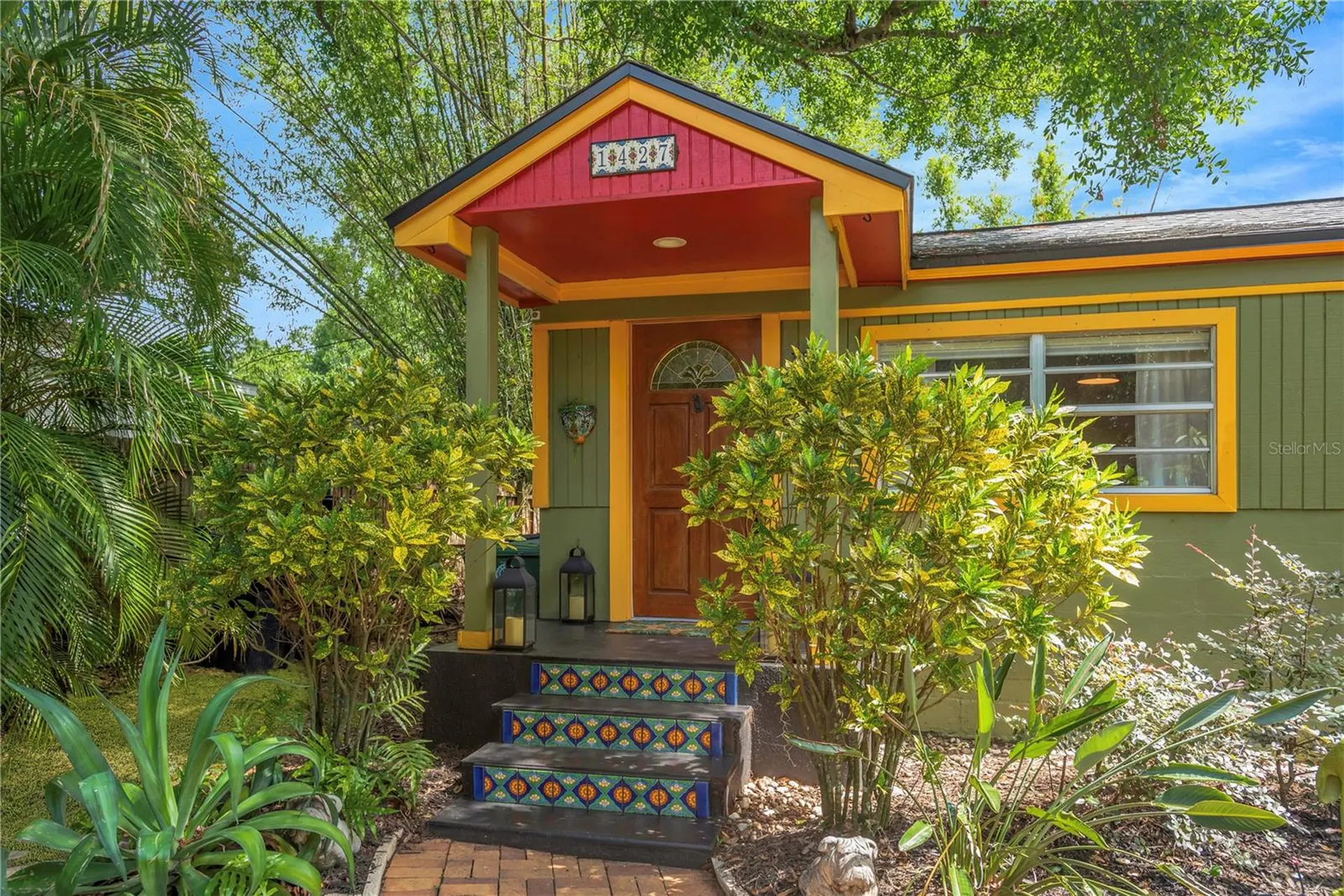 1427 E Powhatan Avenue Tampa FL 33604