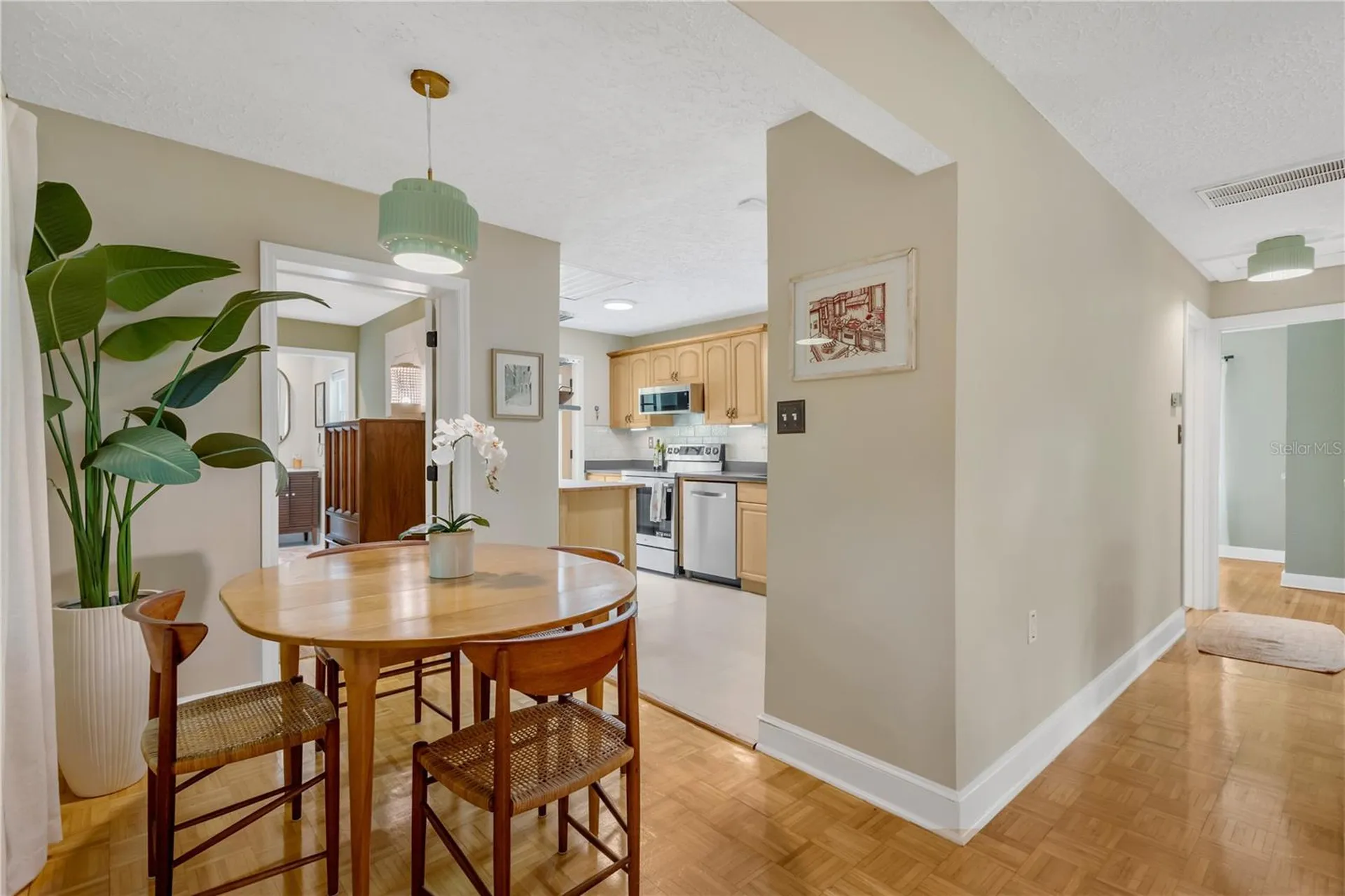 1427 E Powhatan Avenue Tampa FL 33604