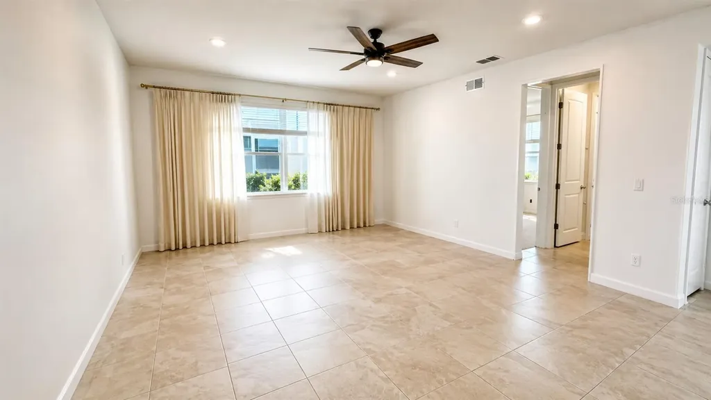 2286 Nuthatch Street St Cloud FL 34771