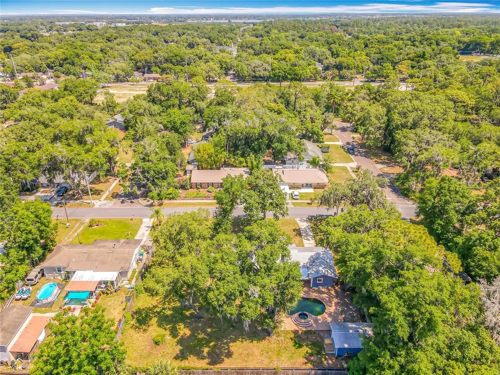1006 E 11th Avenue Mount Dora FL 32757