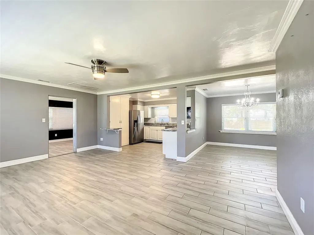 1006 E 11th Avenue Mount Dora FL 32757