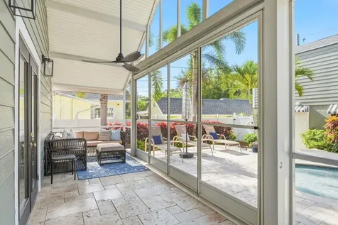 888 16th Avenue N St Petersburg FL 33704