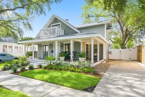 888 16th Avenue N St Petersburg FL 33704