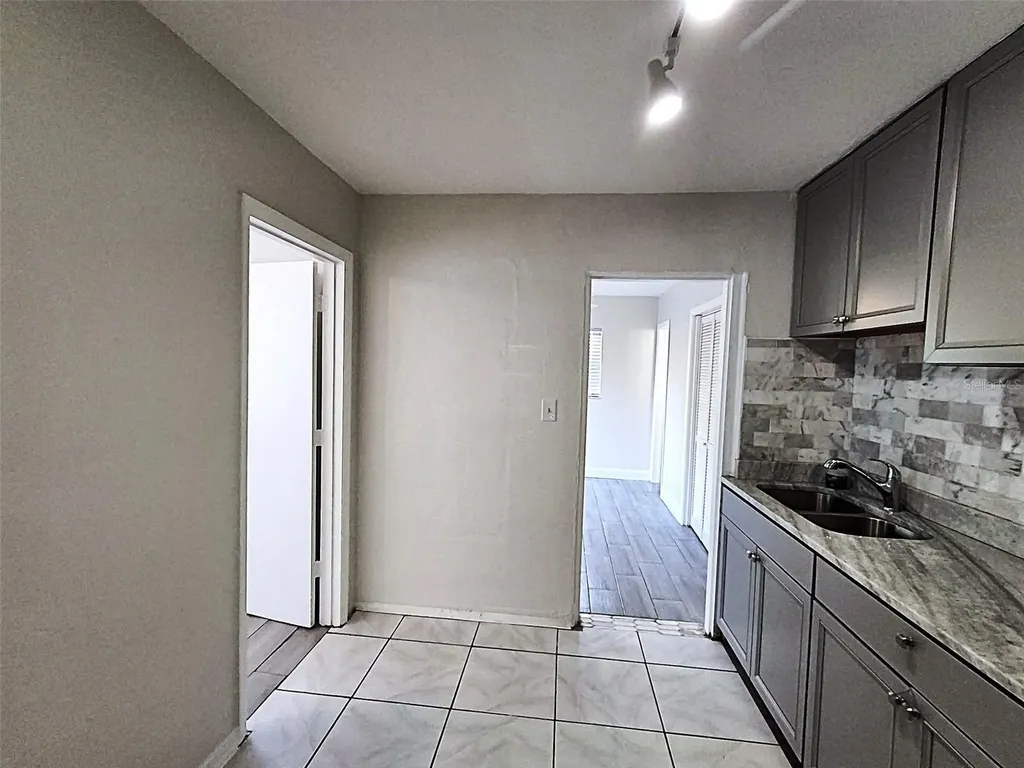 3947 Mohr Avenue N St Petersburg FL 33714