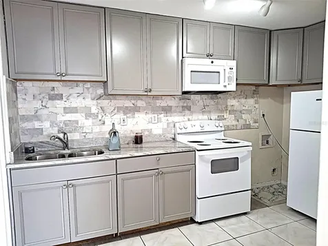 3947 Mohr Avenue N St Petersburg FL 33714