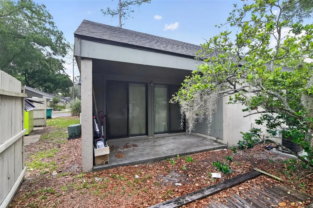 7200 SW 8th Avenue Gainesville FL 32607