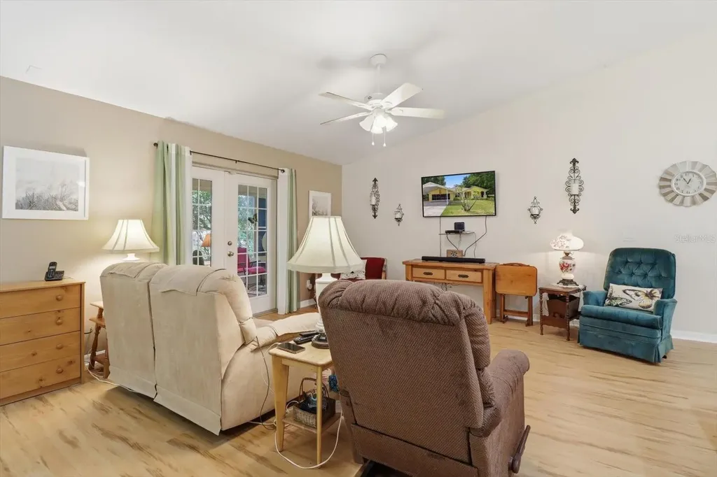 5940 W Pine Circle Crystal River FL 34429
