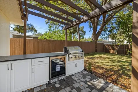 2117 S West Shore Boulevard Tampa FL 33629