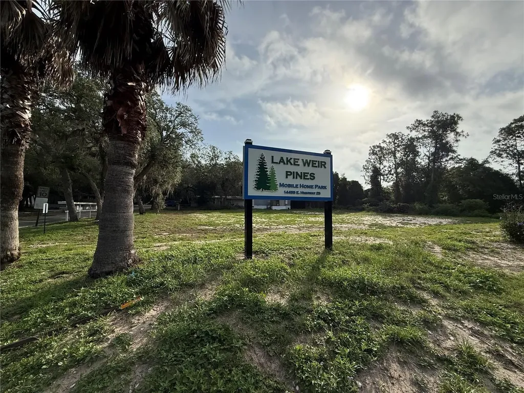 14455 E Highway 25 Ocklawaha FL 32179
