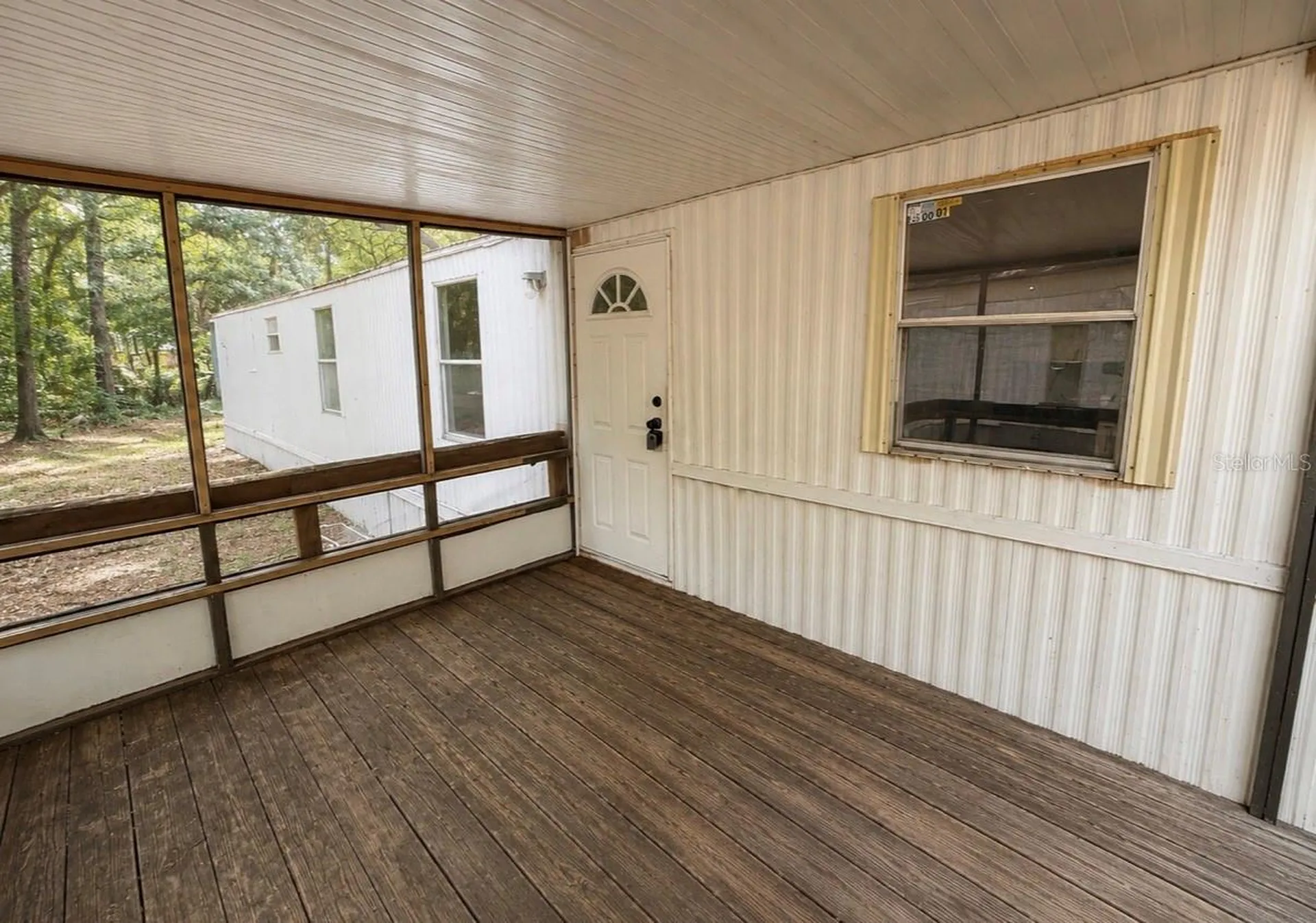14455 E Highway 25 Ocklawaha FL 32179
