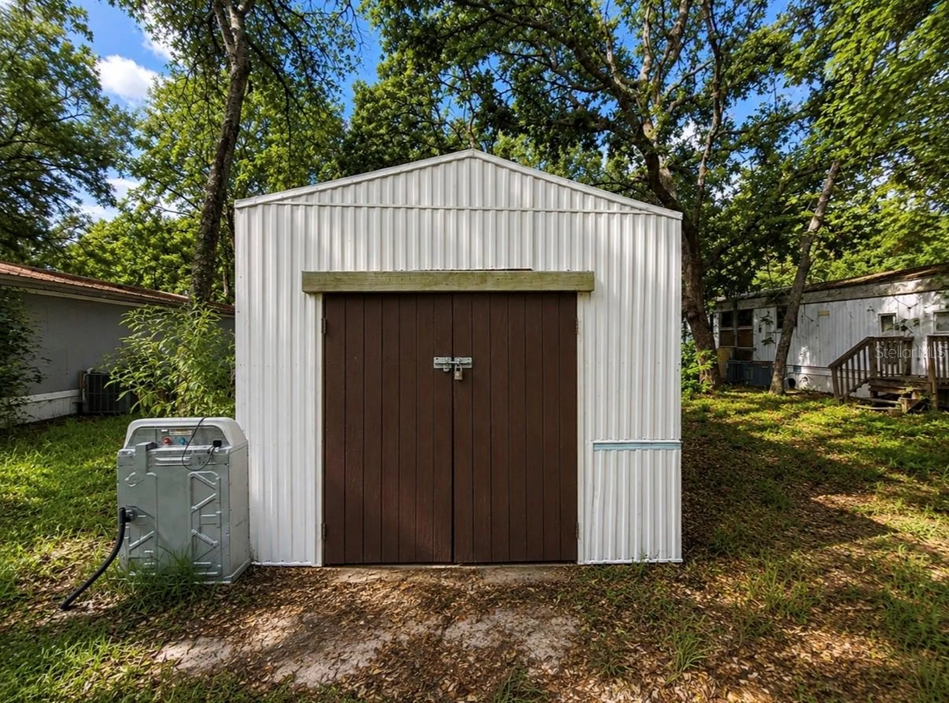 14455 E Highway 25 Ocklawaha FL 32179