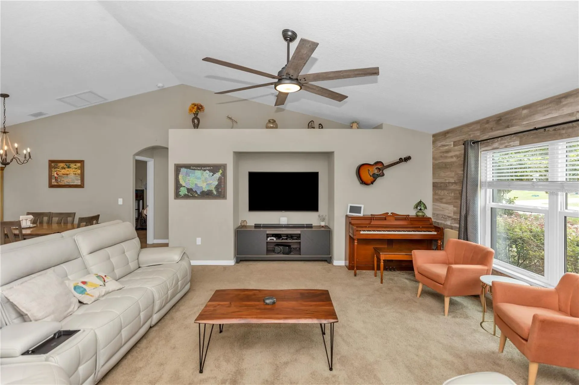 2111 E Parkton Drive Deltona FL 32725