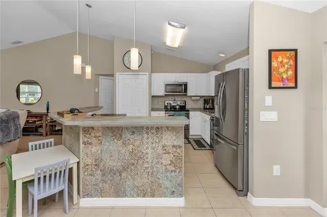2111 E Parkton Drive Deltona FL 32725