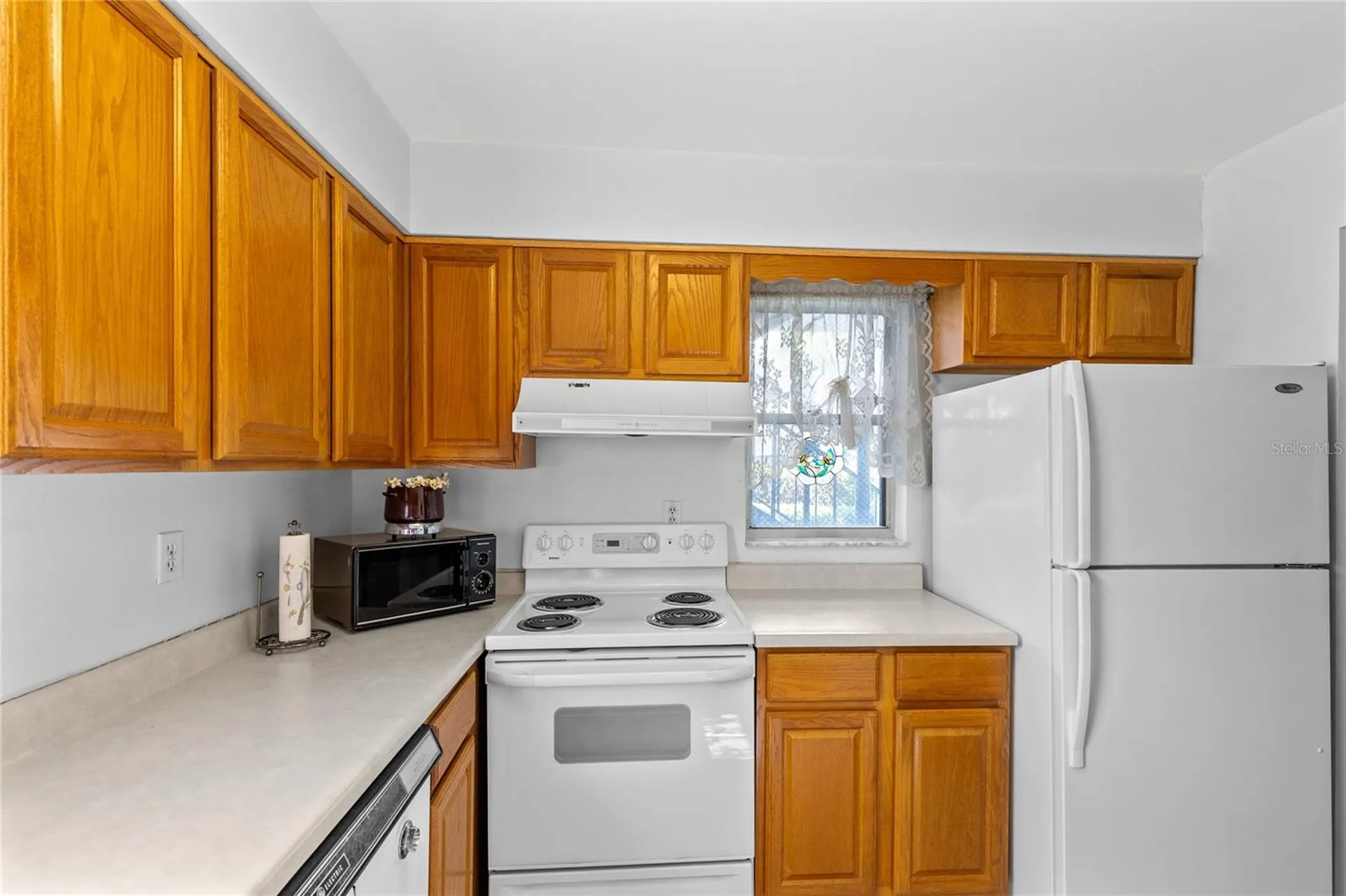 6075 Amberly Court Orlando FL 32822