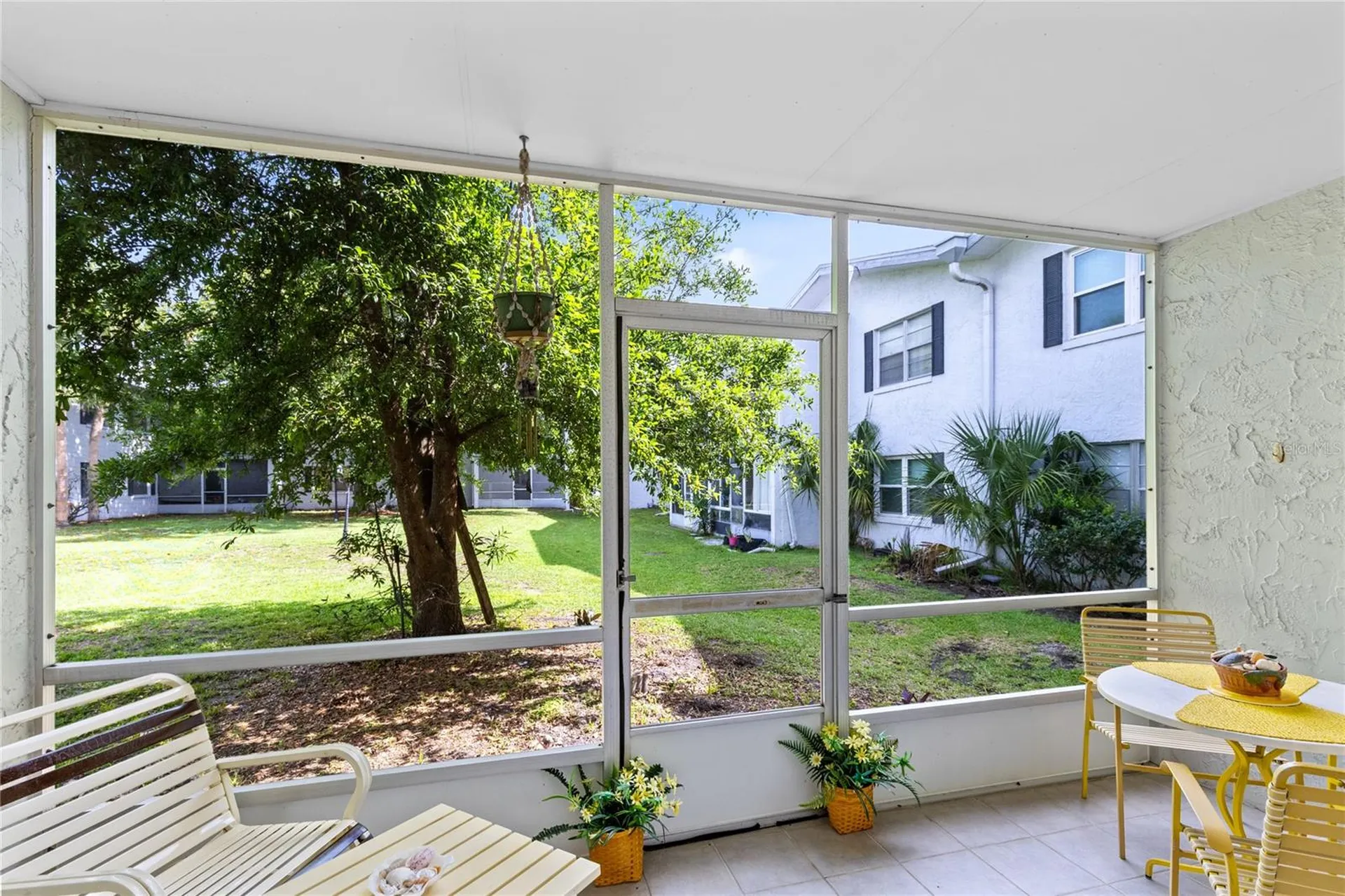 6075 Amberly Court Orlando FL 32822