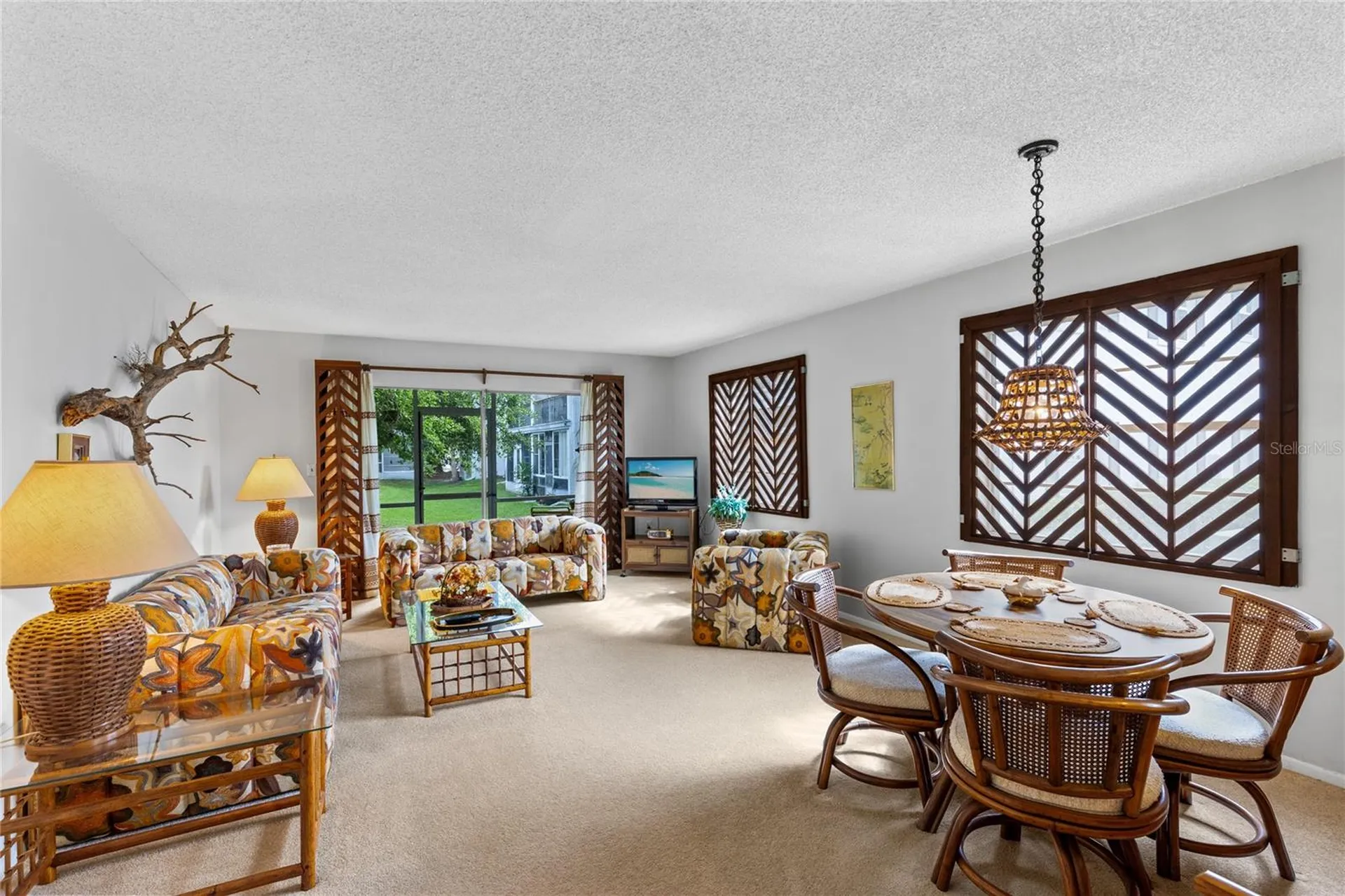 6075 Amberly Court Orlando FL 32822