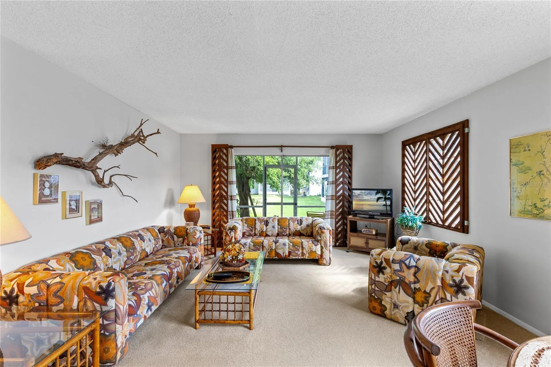 6075 Amberly Court Orlando FL 32822