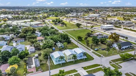 309 E Virginia Avenue Punta Gorda FL 33950