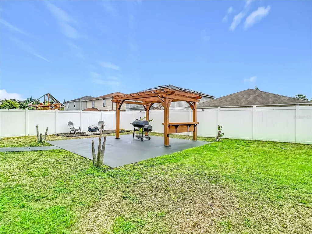 9127 Freedom Hill Drive Seffner FL 33584