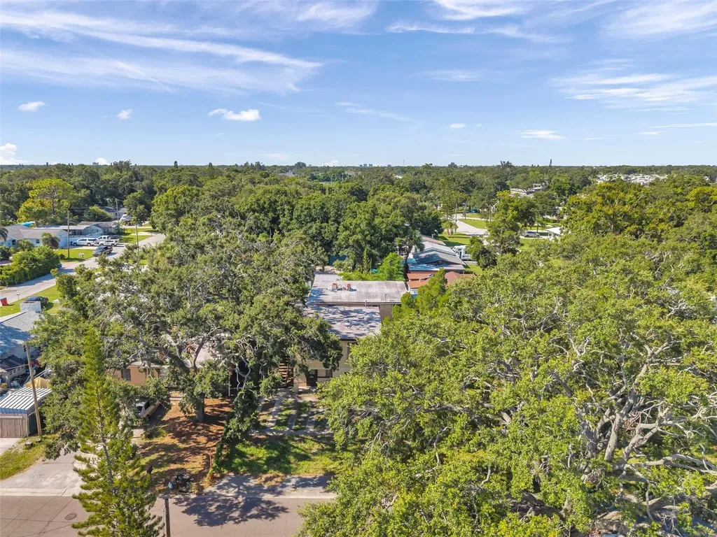 7180 50th Avenue N St Petersburg FL 33709