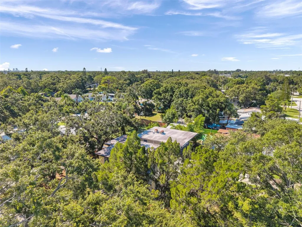 7180 50th Avenue N St Petersburg FL 33709