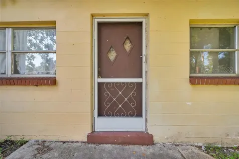 7180 50th Avenue N St Petersburg FL 33709