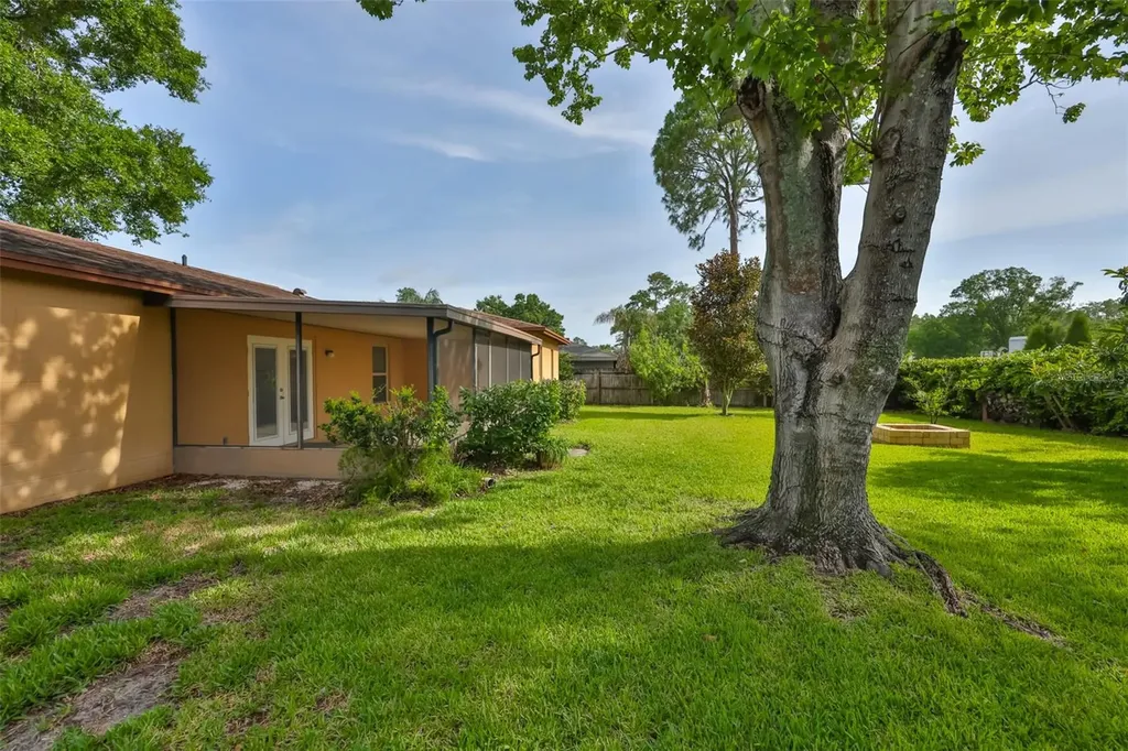 3718 Sand Pebble Drive Valrico FL 33596