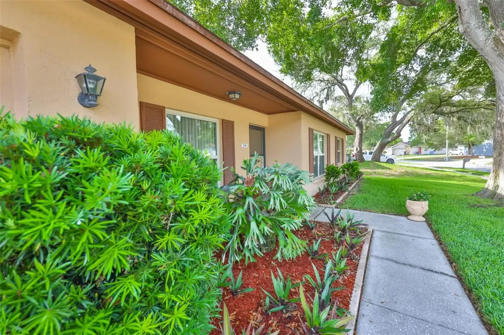 3718 Sand Pebble Drive Valrico FL 33596
