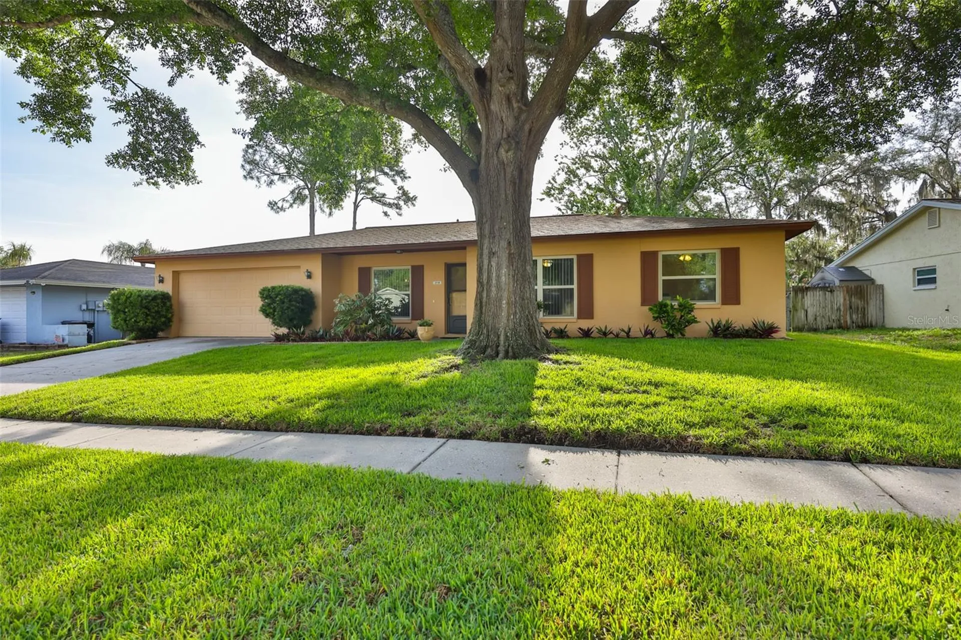 3718 Sand Pebble Drive Valrico FL 33596